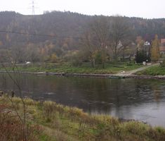 Vltava 7-u Vraného nad Vltavaou 4.11.05 (2).jpg